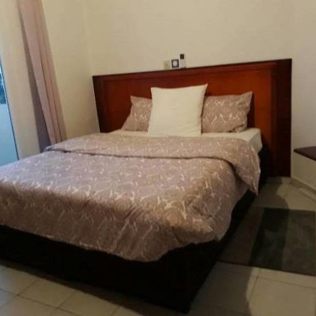 Le Buffle Noir Appart D'Hotes دوالا المظهر الخارجي الصورة
