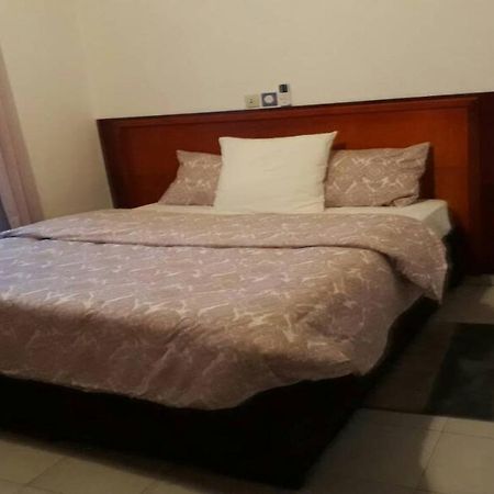 Le Buffle Noir Appart D'Hotes دوالا المظهر الخارجي الصورة